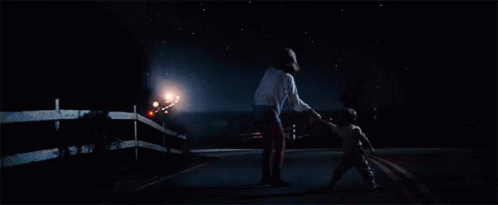 close-encounters-close-encounters-of-the-third-kind.gif