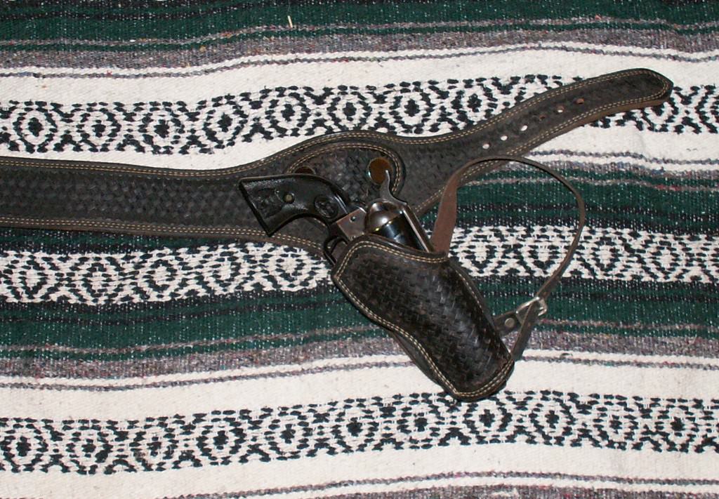 Colt SA Fast Draw Rig.jpg