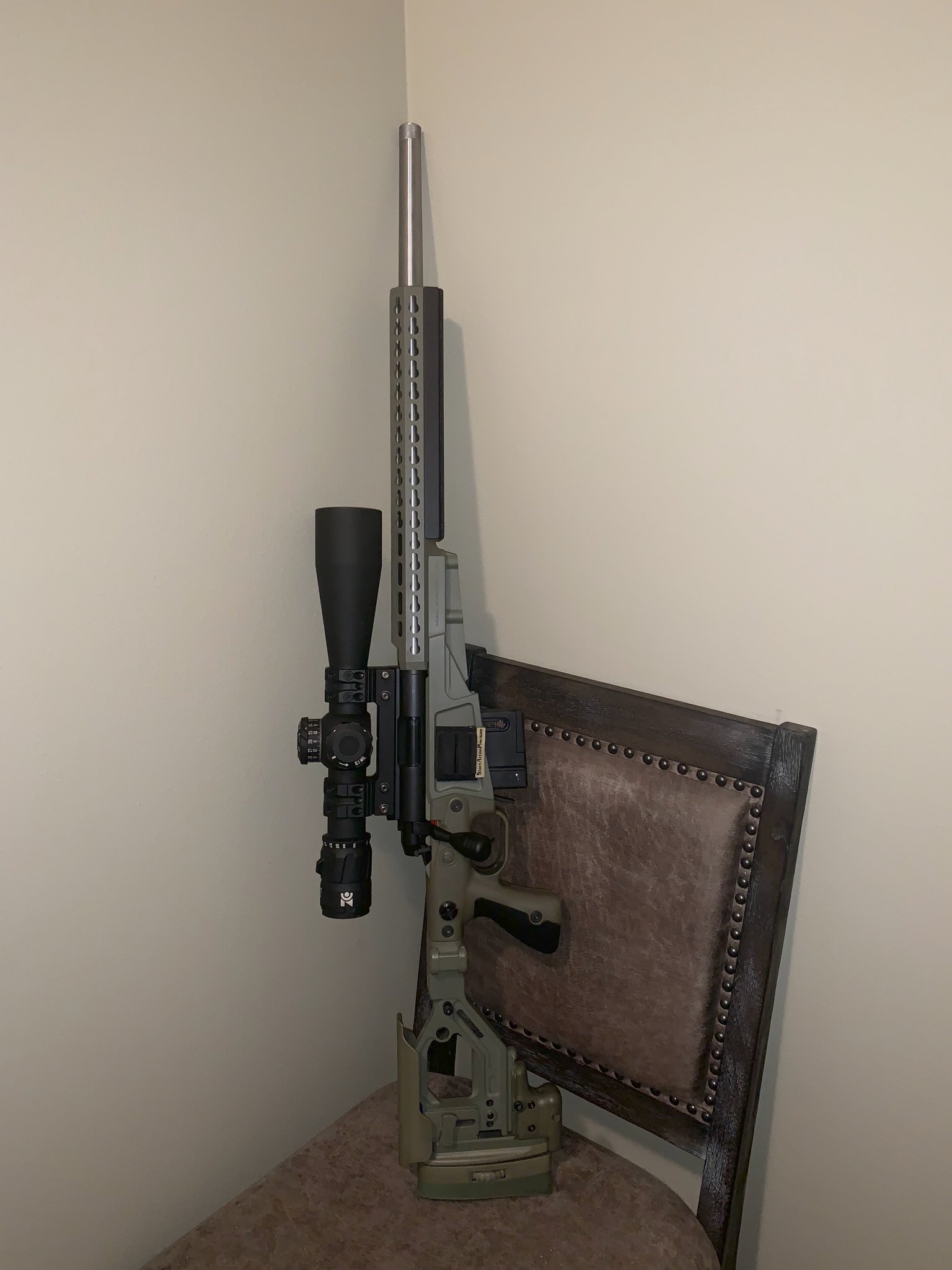7049594