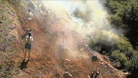 E6CC8473-DFAD-4187-9303-CC04F97E3DB5.gif