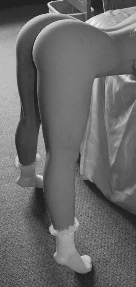 erotic-18+-butt-7160430.jpeg