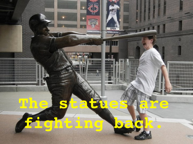 fighting-statues11.jpg