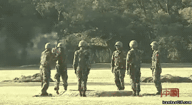 fire_at_this_military_humor_24.gif
