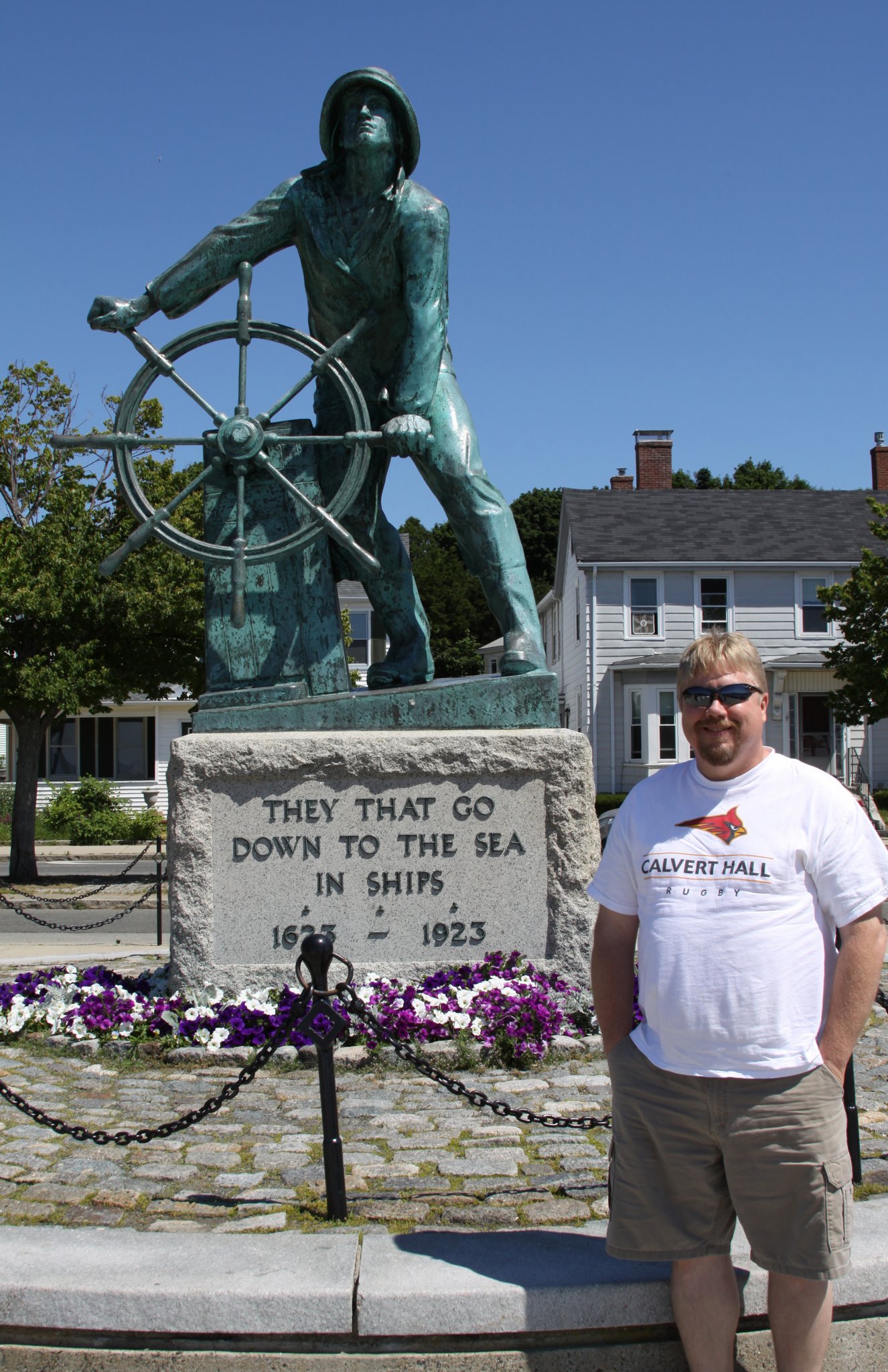 fisherman's statue-Jim.jpg