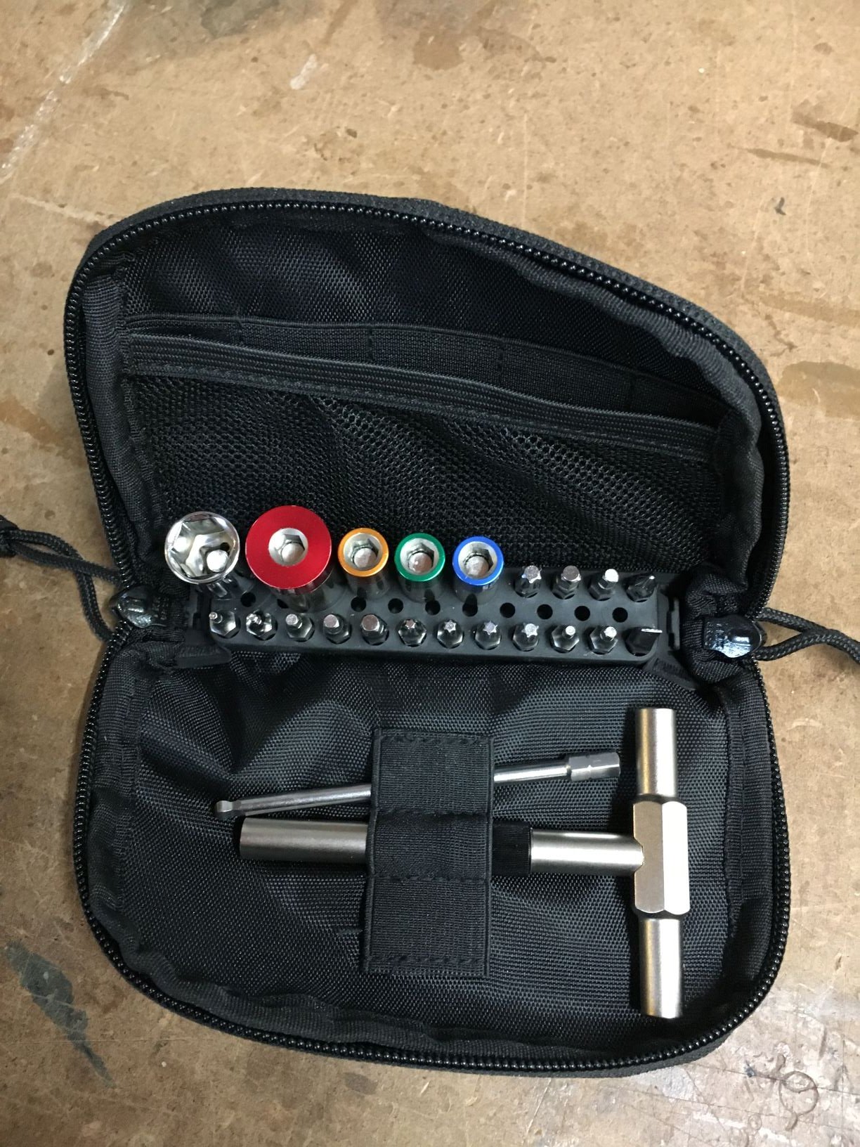 7121634