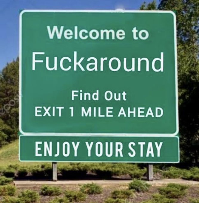 FjAHwTNXECUYpoB.jpg