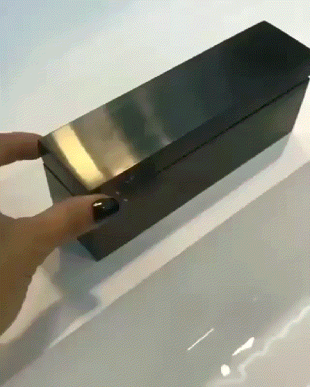 7047891