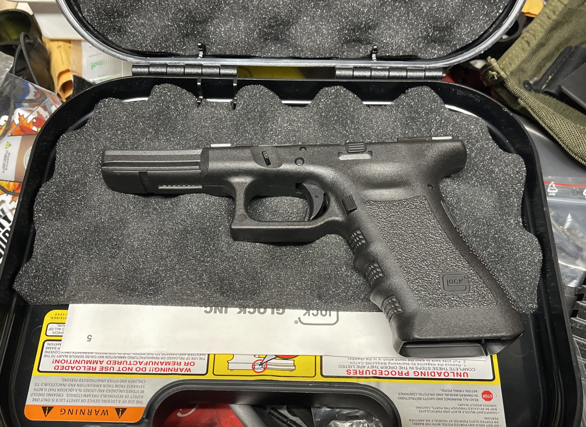 glock 17 frame.jpg