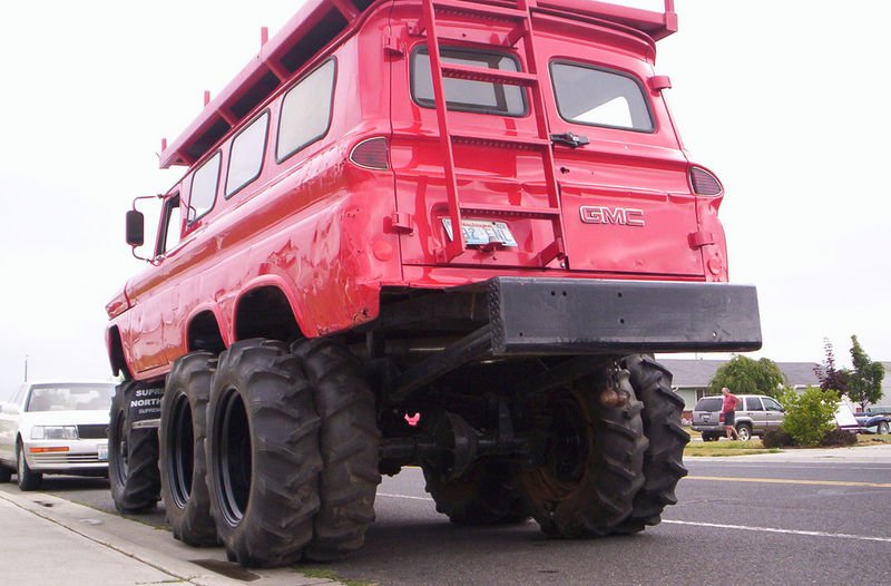 GMC2.jpg.7894e17434f8792ebfa65e8c1e9dc96e.jpg