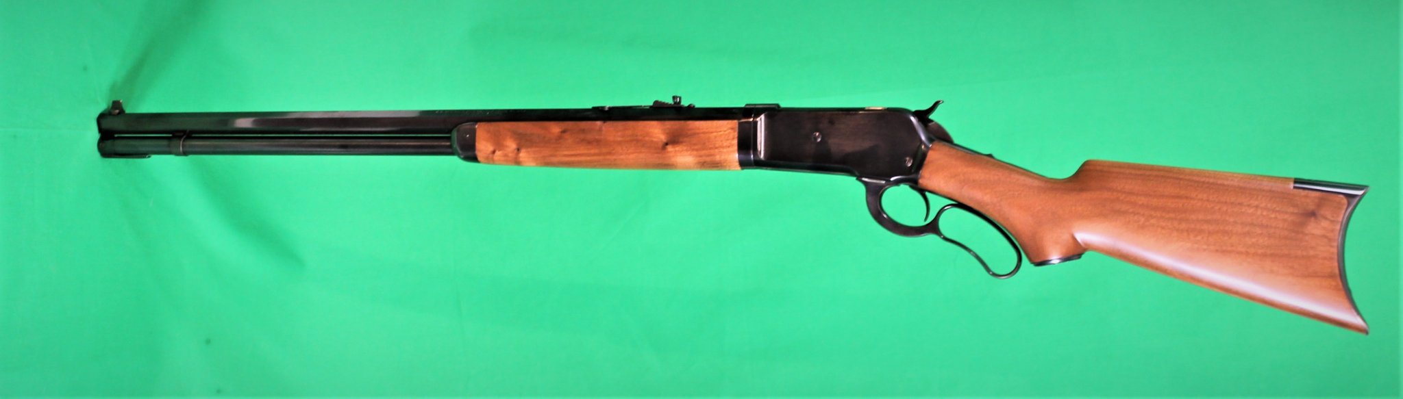 GUN0160611P3XX.jpeg
