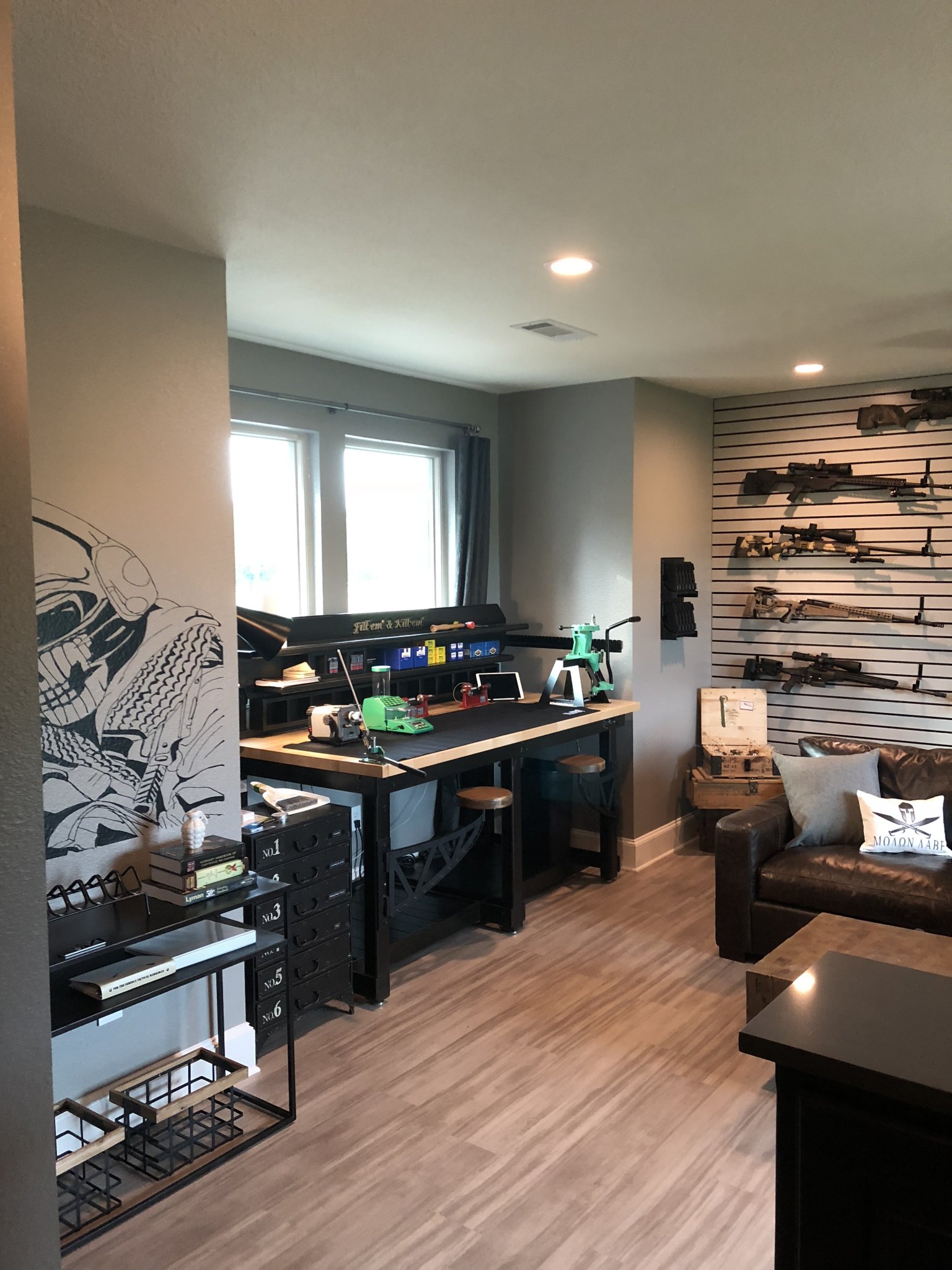 gunroom2.jpg