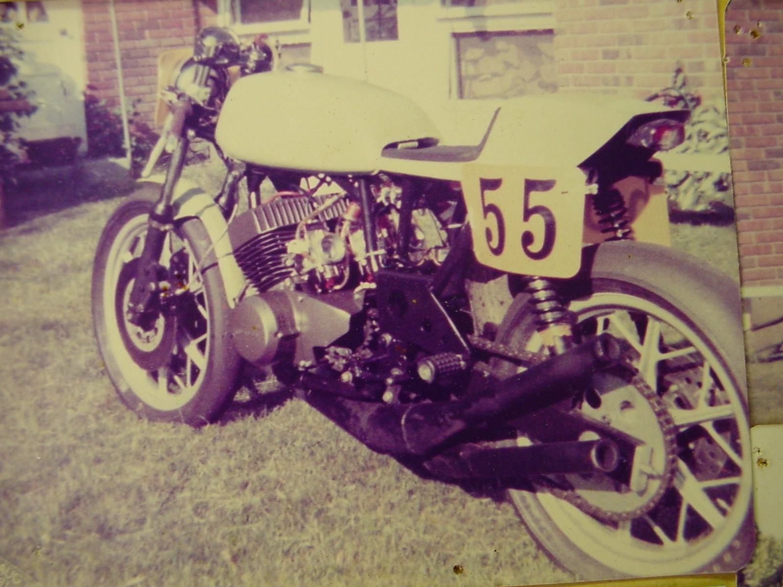 H2_racer_d copy.jpg