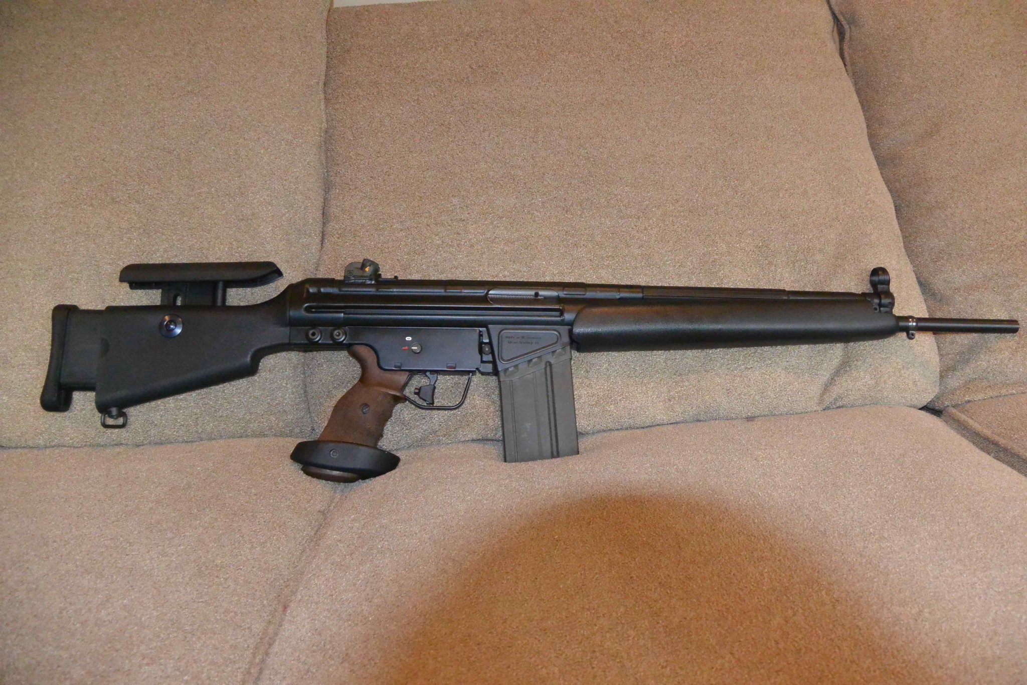 HK SR9T 01.jpg