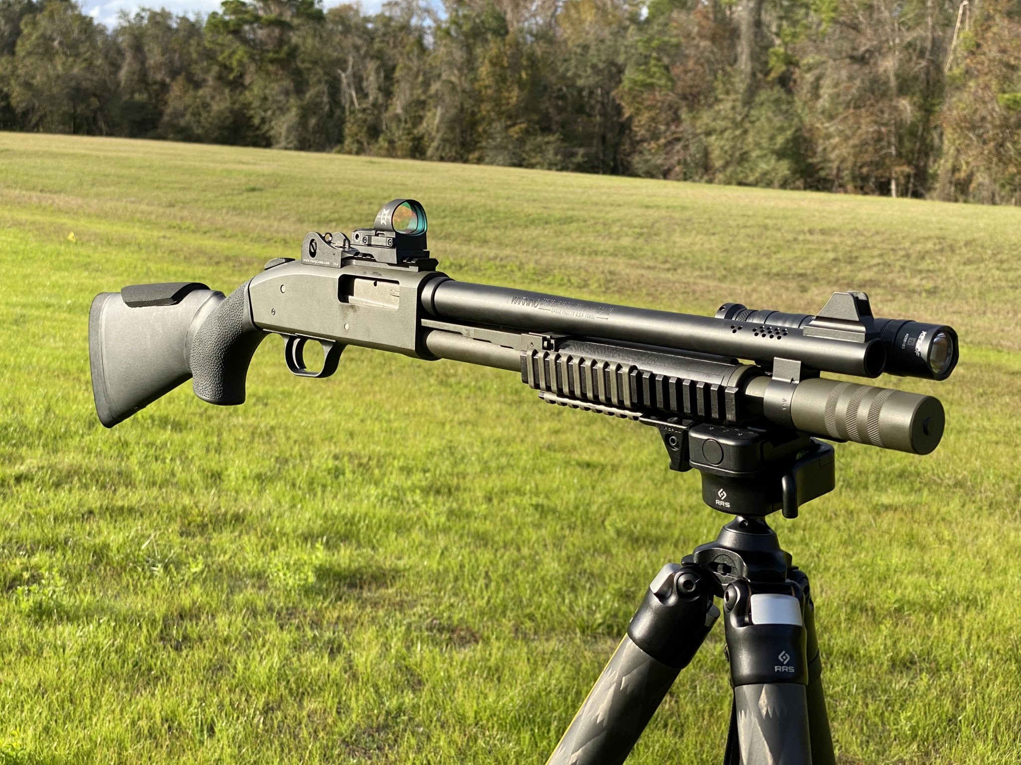 IMG_1727MOSSBERG 590 SHOCKWAVE 20 GA CRACKER SWAMP  01.08.22 copy.jpg