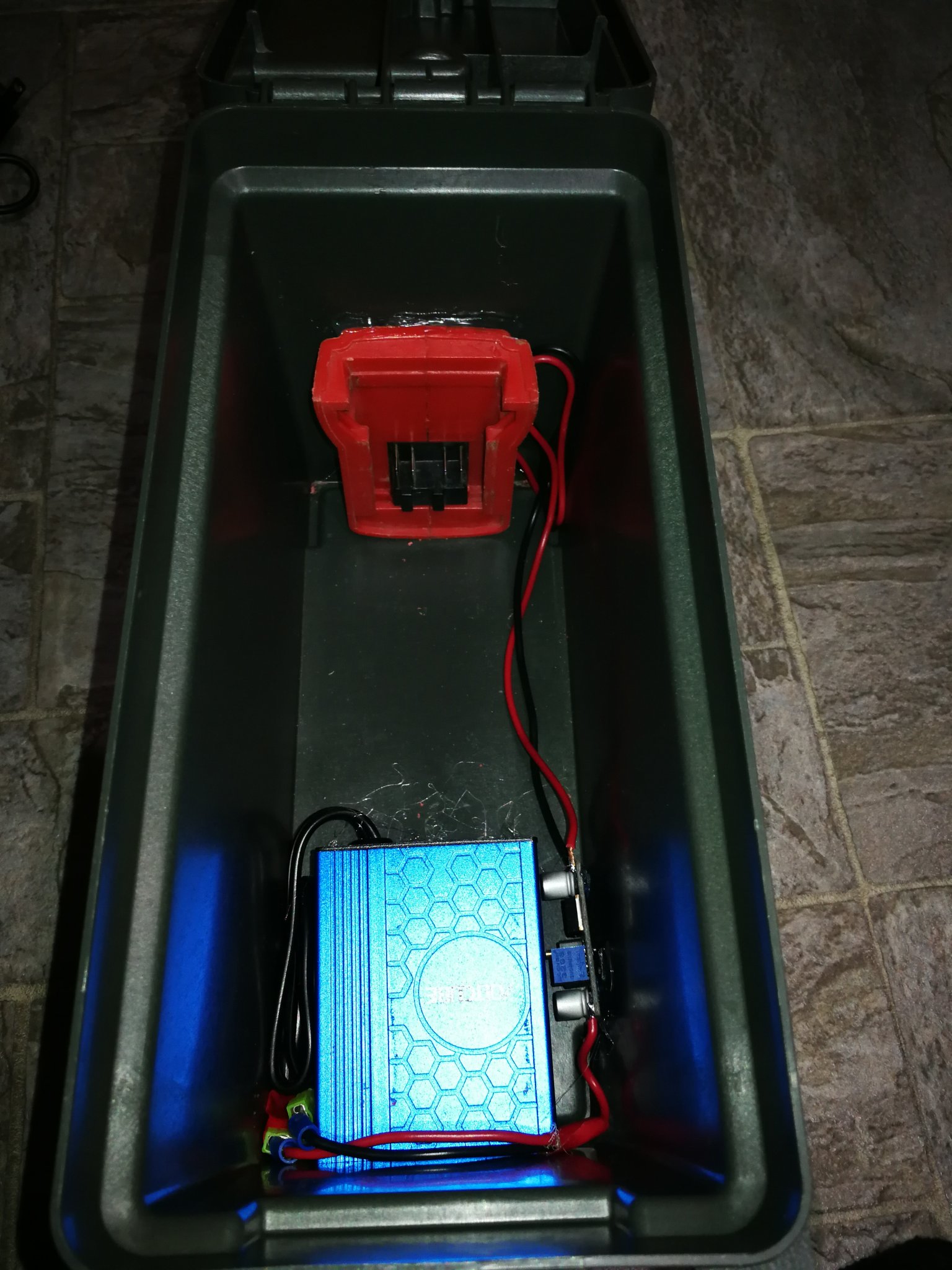 7090679