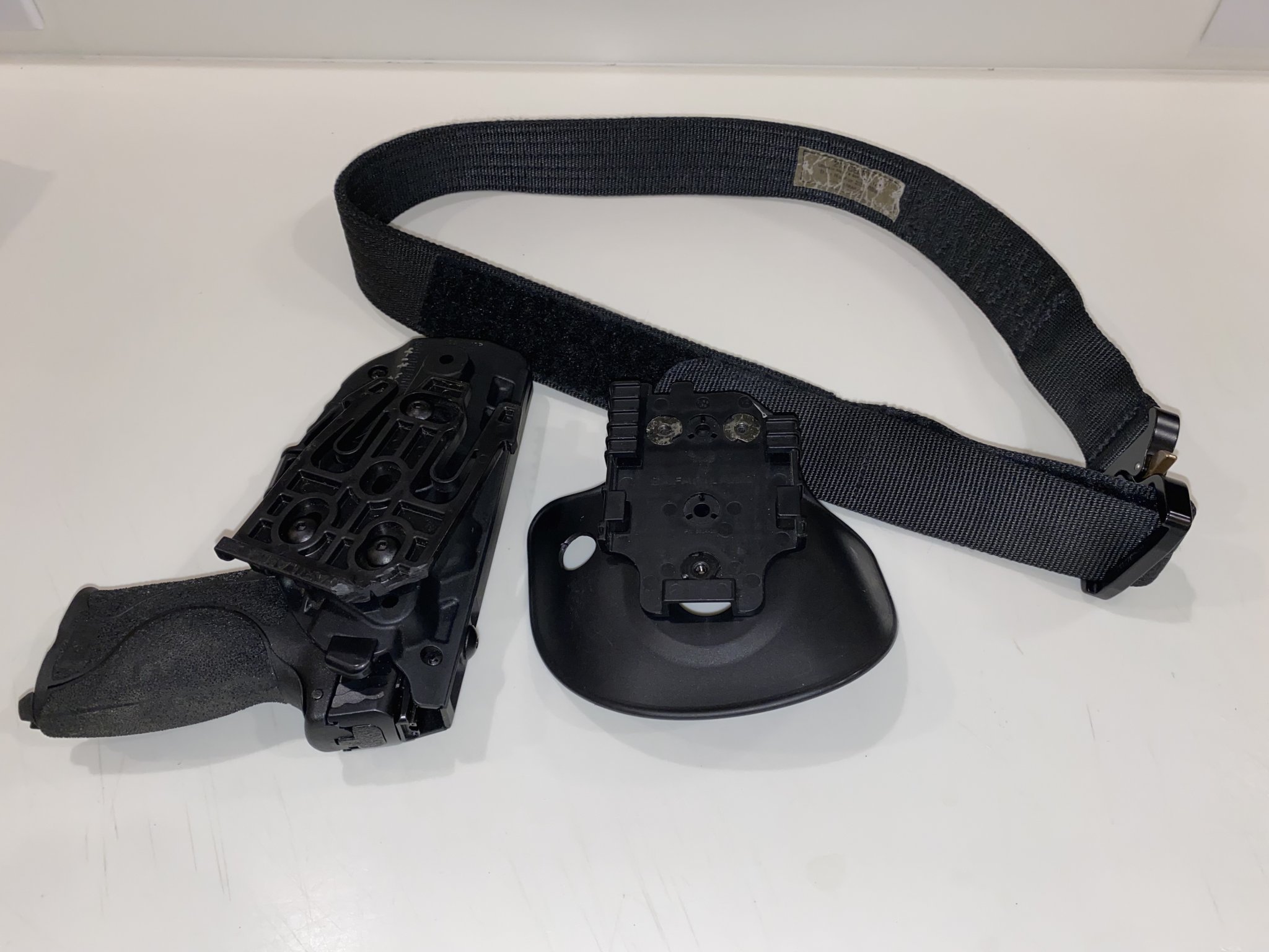 IMG_2032Safariland QLS Clip-ON Mounts Rigger Belt Setups 02.10.22.jpg