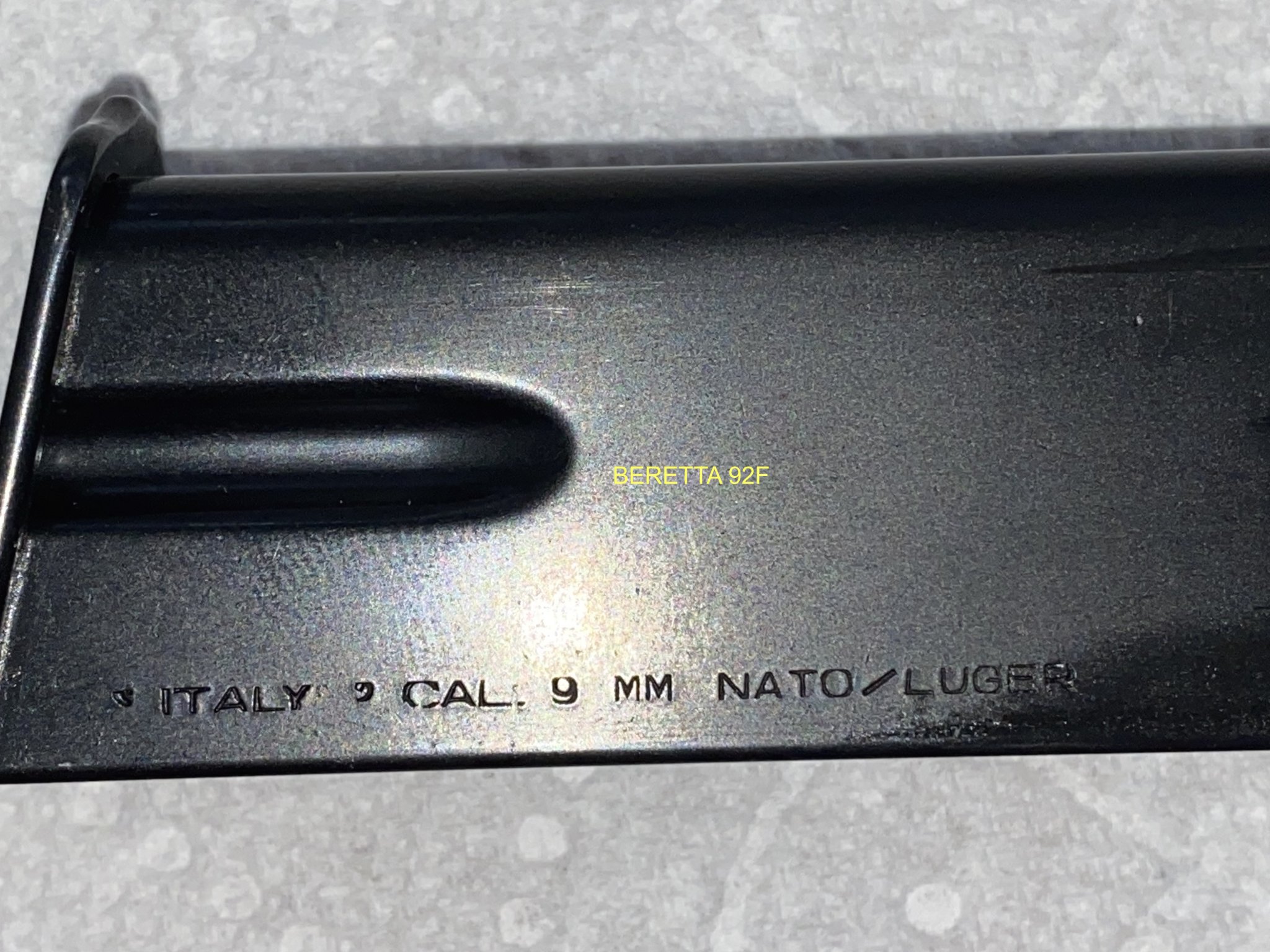 IMG_8667BERETTA 92 MAGAZINE.jpg