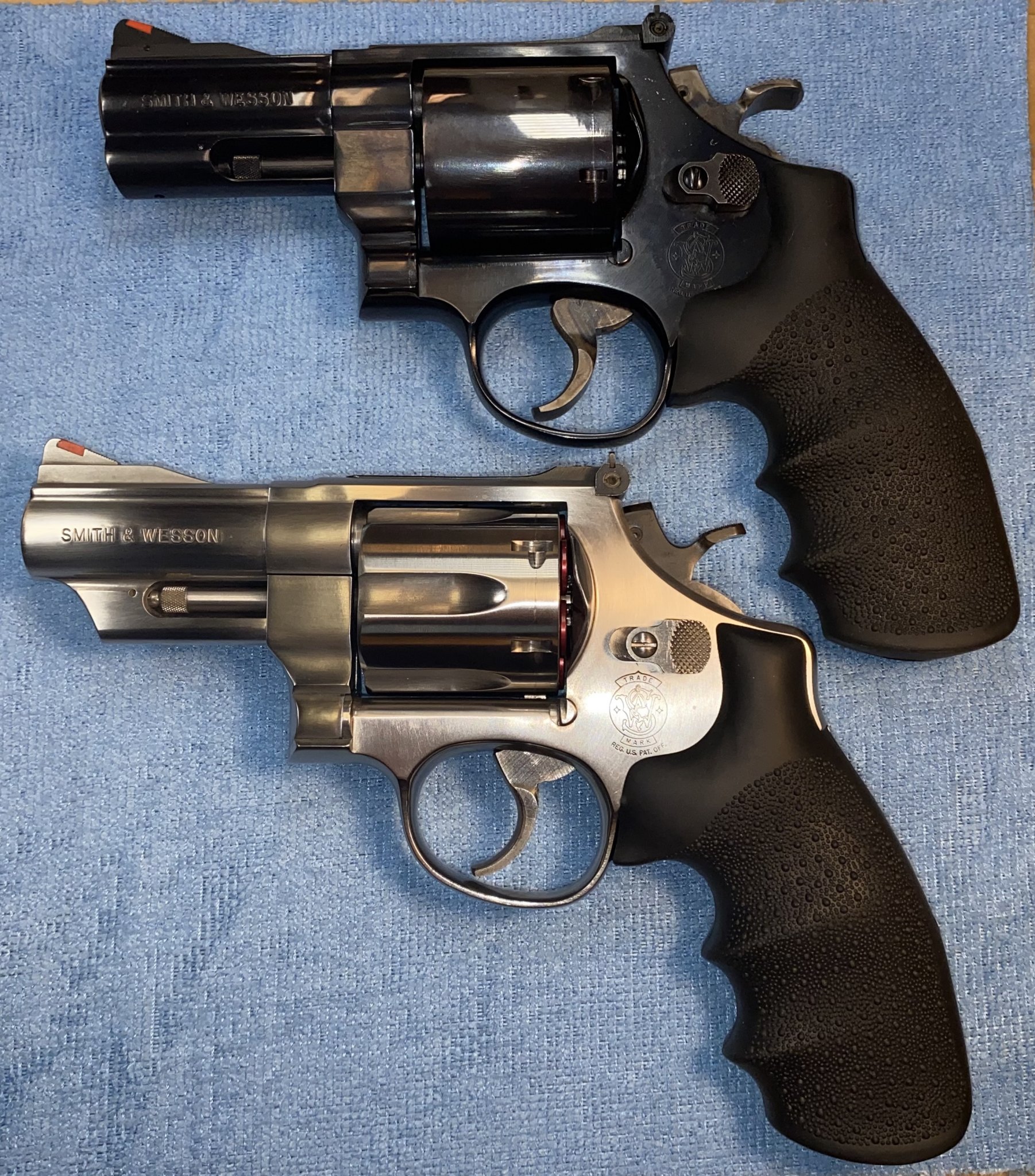 IMG_9753 2Smith & Wesson 3%22 Model 29 Lew Horton Blue v. Stainless Backpacker 629 01.14.24.jpg
