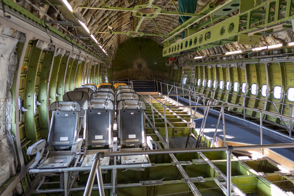 inside 747 1.jpg