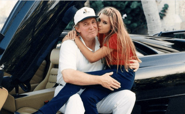 Ivanka-Trump-sitting-on-Donald-Trumps-lap-1-640x395.png