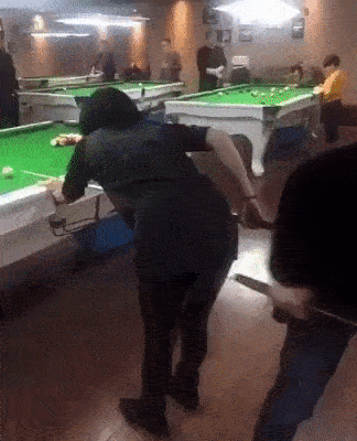 iz6mzayy6hn71.gif