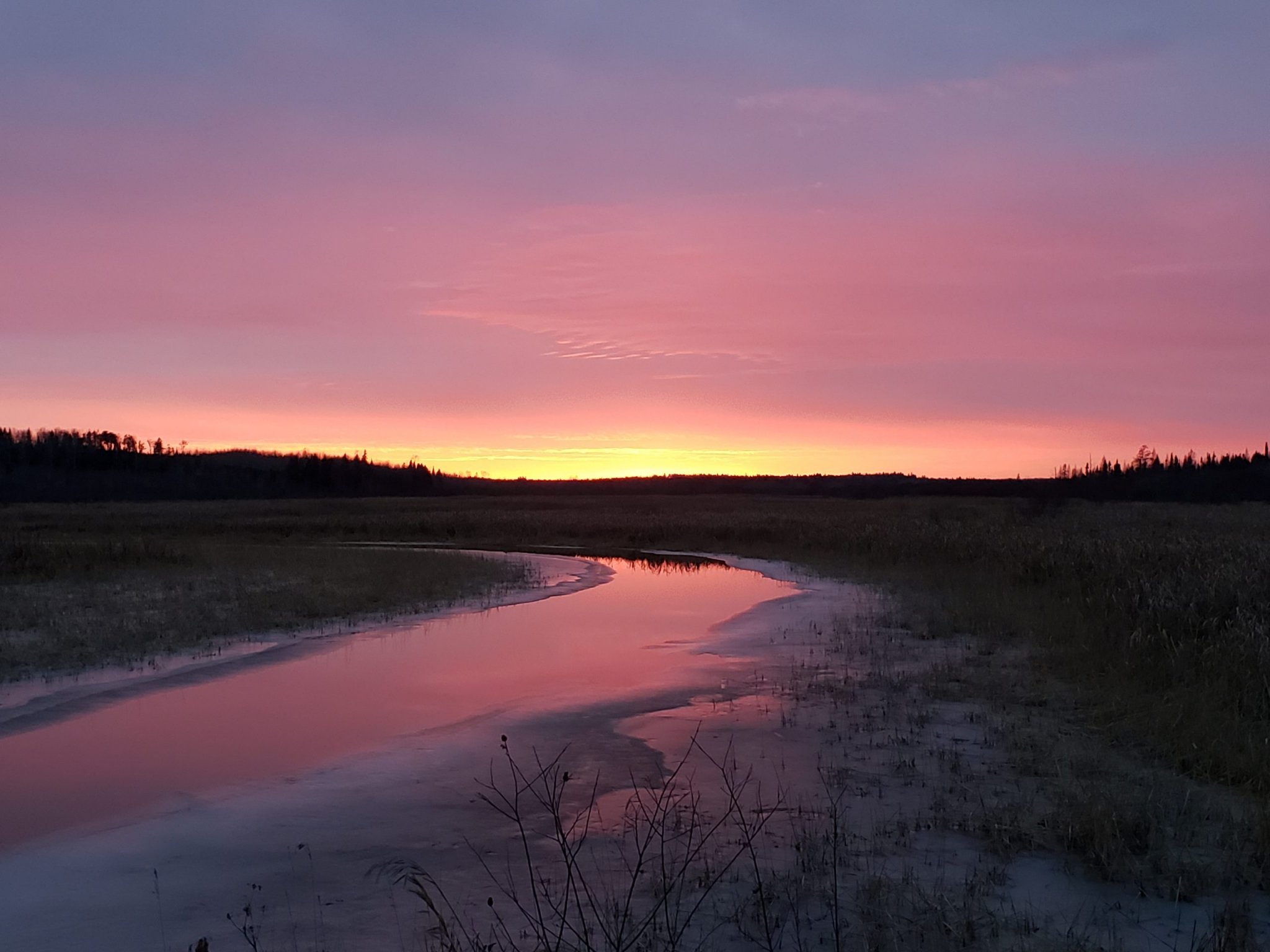jessica-langlais-sunset-off-of-minnitaki-road-south-scaled.jpg