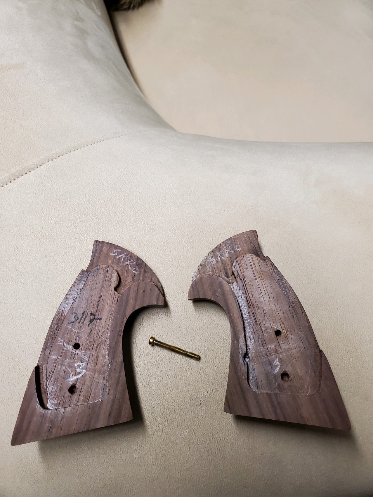 k l grips2.jpg