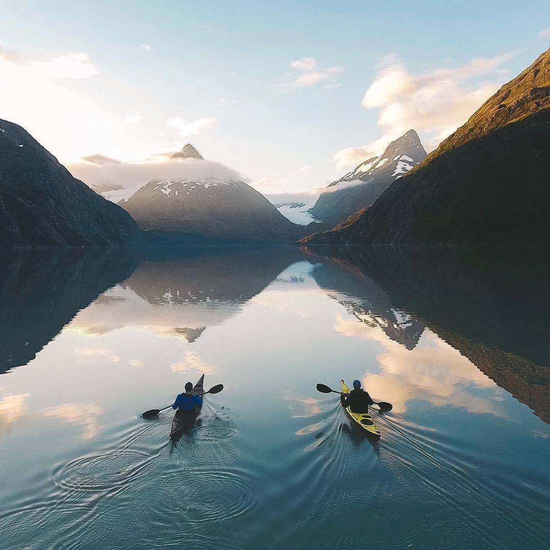 kayaks.jpg