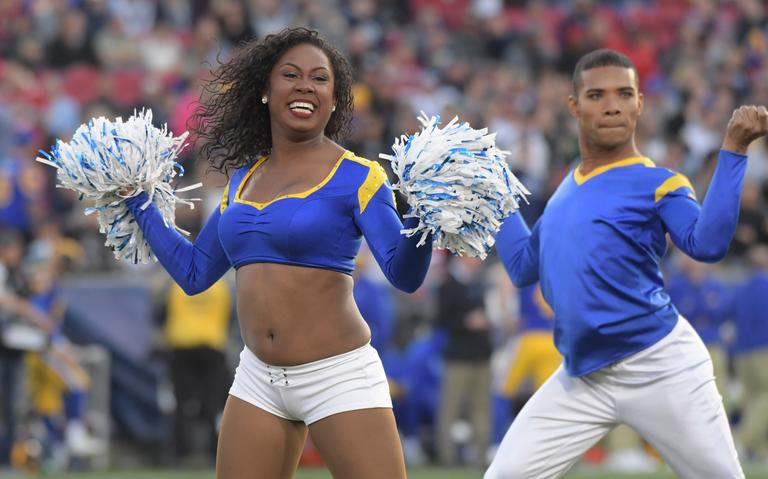 LA rams cheerleaders1.jpg