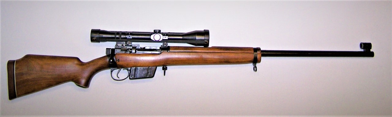 Lee-Enfield Enforcer von rechts schönes Bild.jpg
