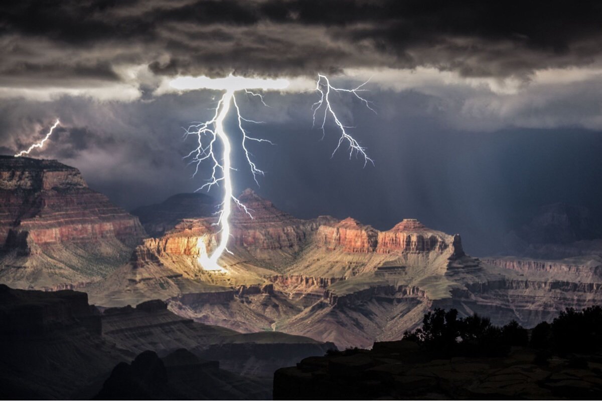 lightning.jpg