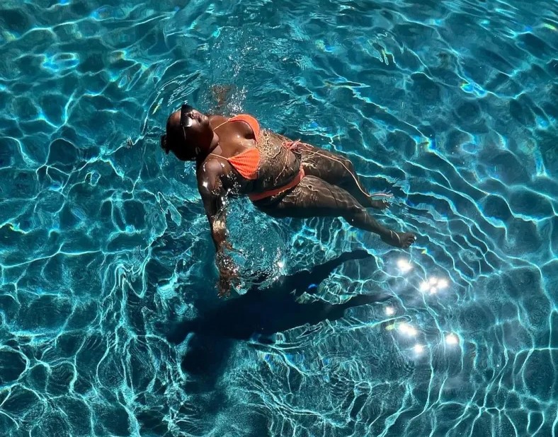 LIZZO-BIKINI-1.jpg
