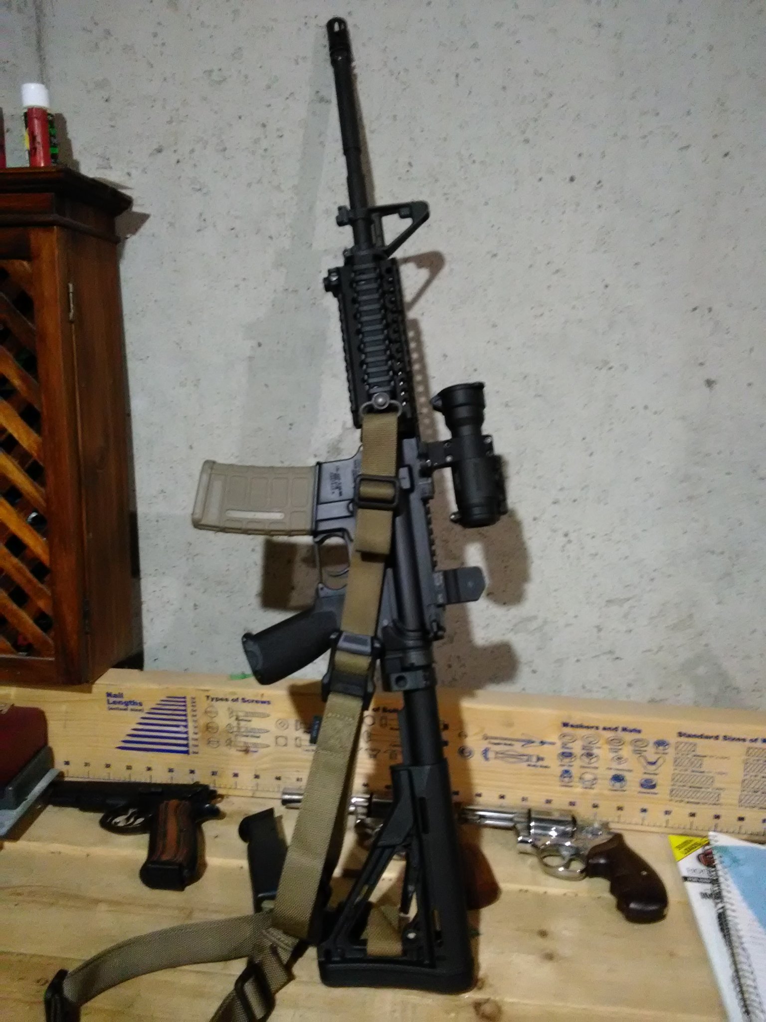 LMT carbine Aimpoint.jpg