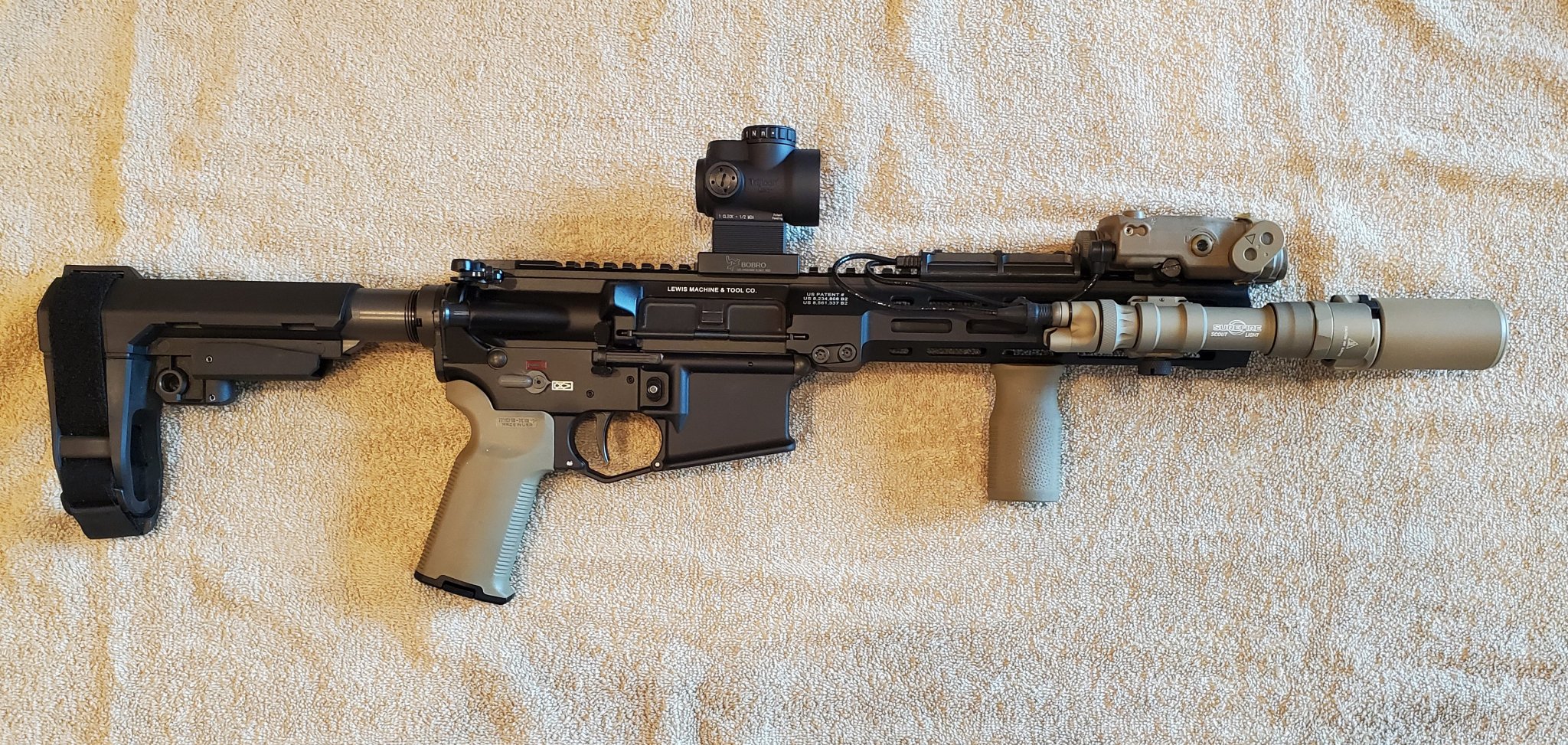 LMT MLC Pistol 1.jpg