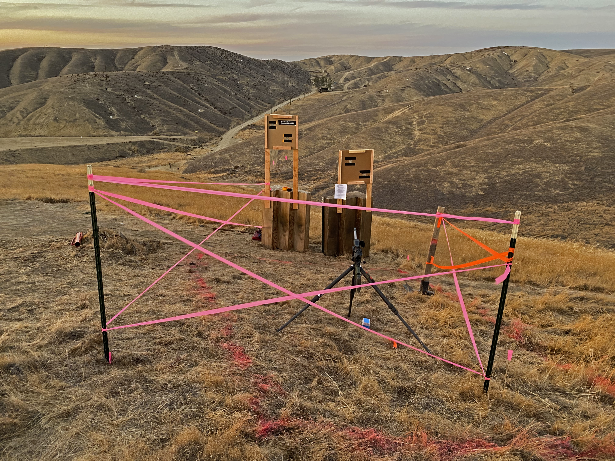 Loop Hole Tripod setup for the 900 yard target package.png