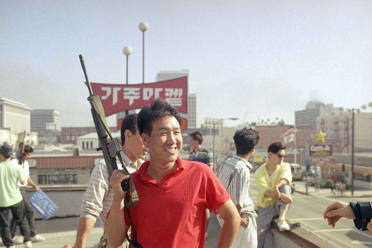 los-angeles-riots-smiling-korean.jpg