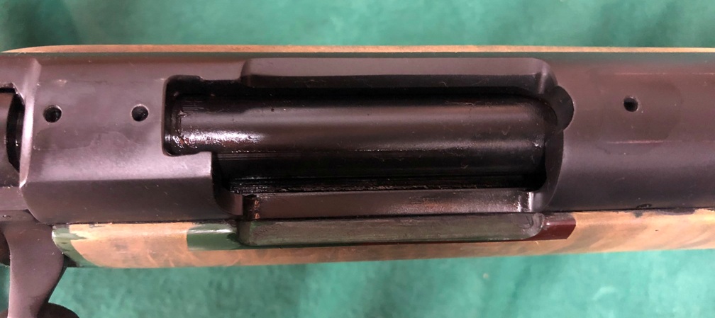 M40A1_lug_slot_top2_v2.jpg