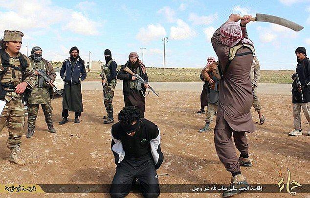 man-beheaded-in-Syria.jpg