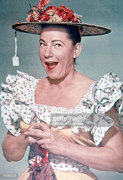 minnie pearl.jpg