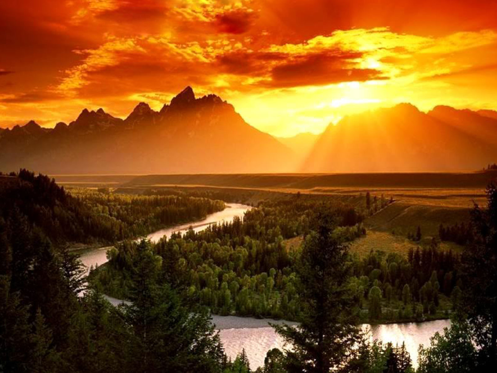 Mountain Sunrise Wallpapers 1.jpg
