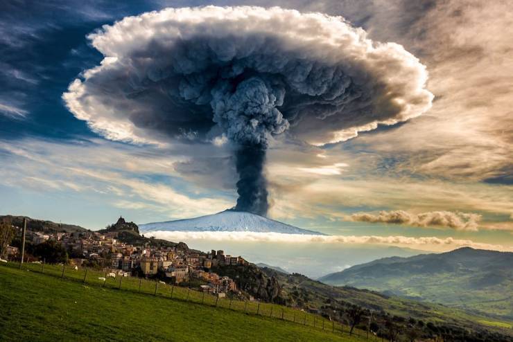 mushroom cloud.jpeg