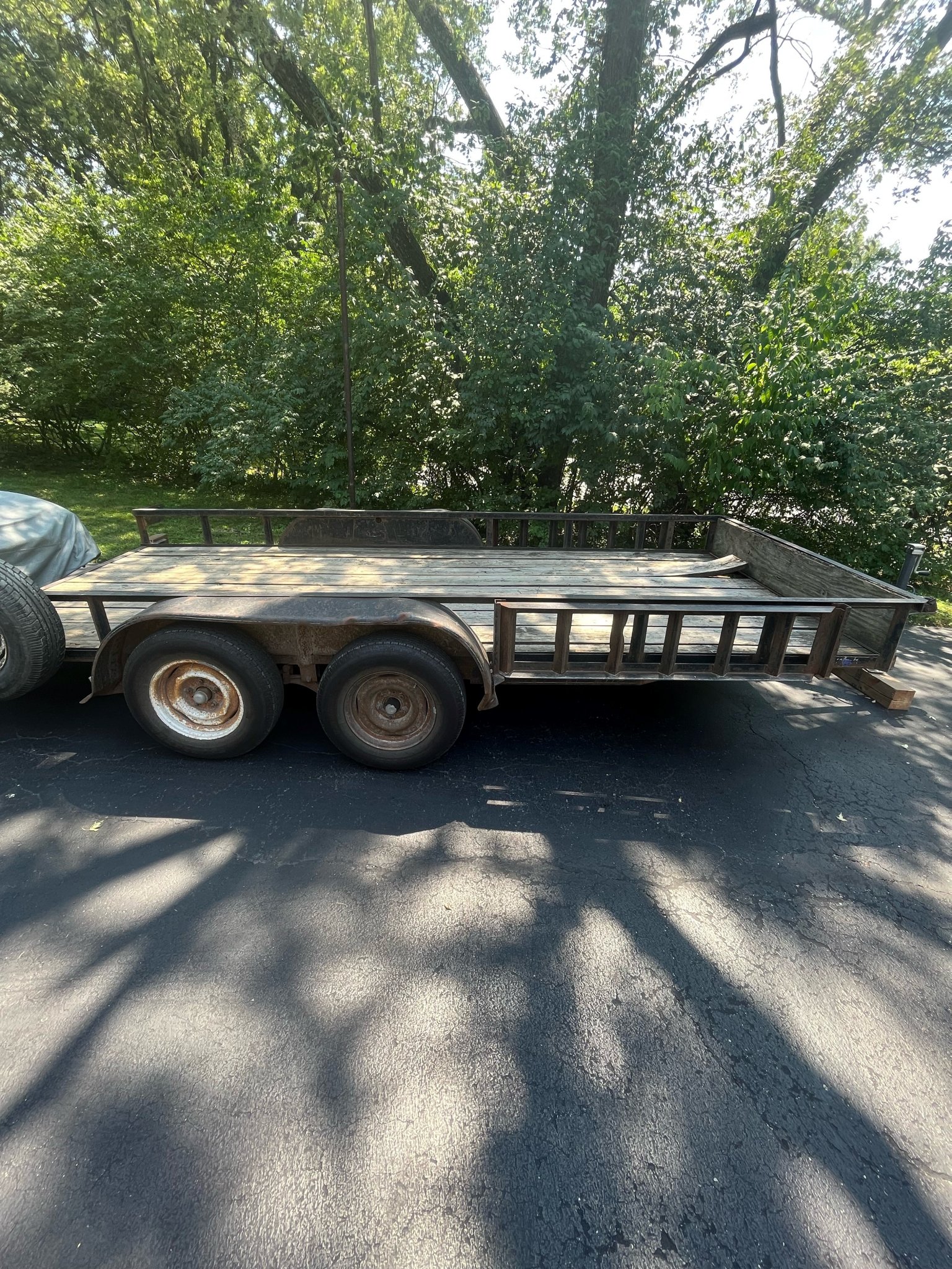 old trailer 1.jpg