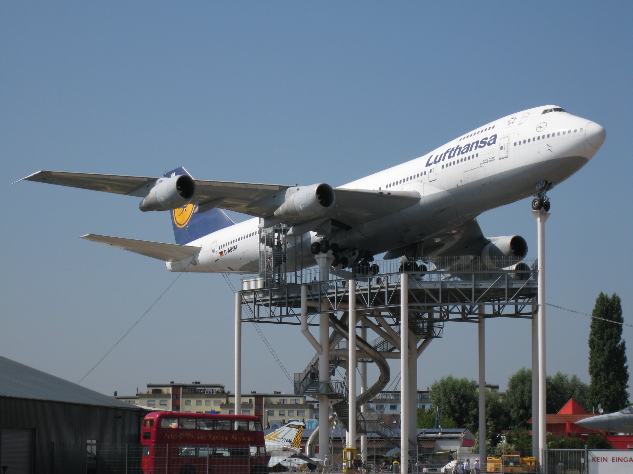 outside 747.jpg