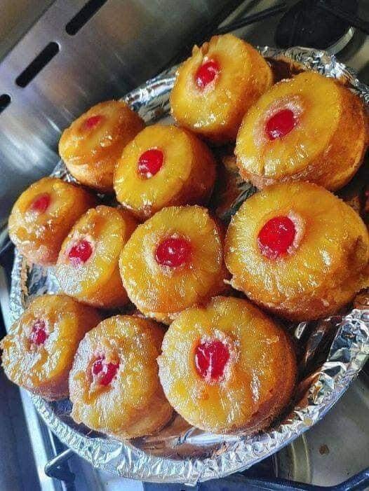 PineUpDonuts.jpeg