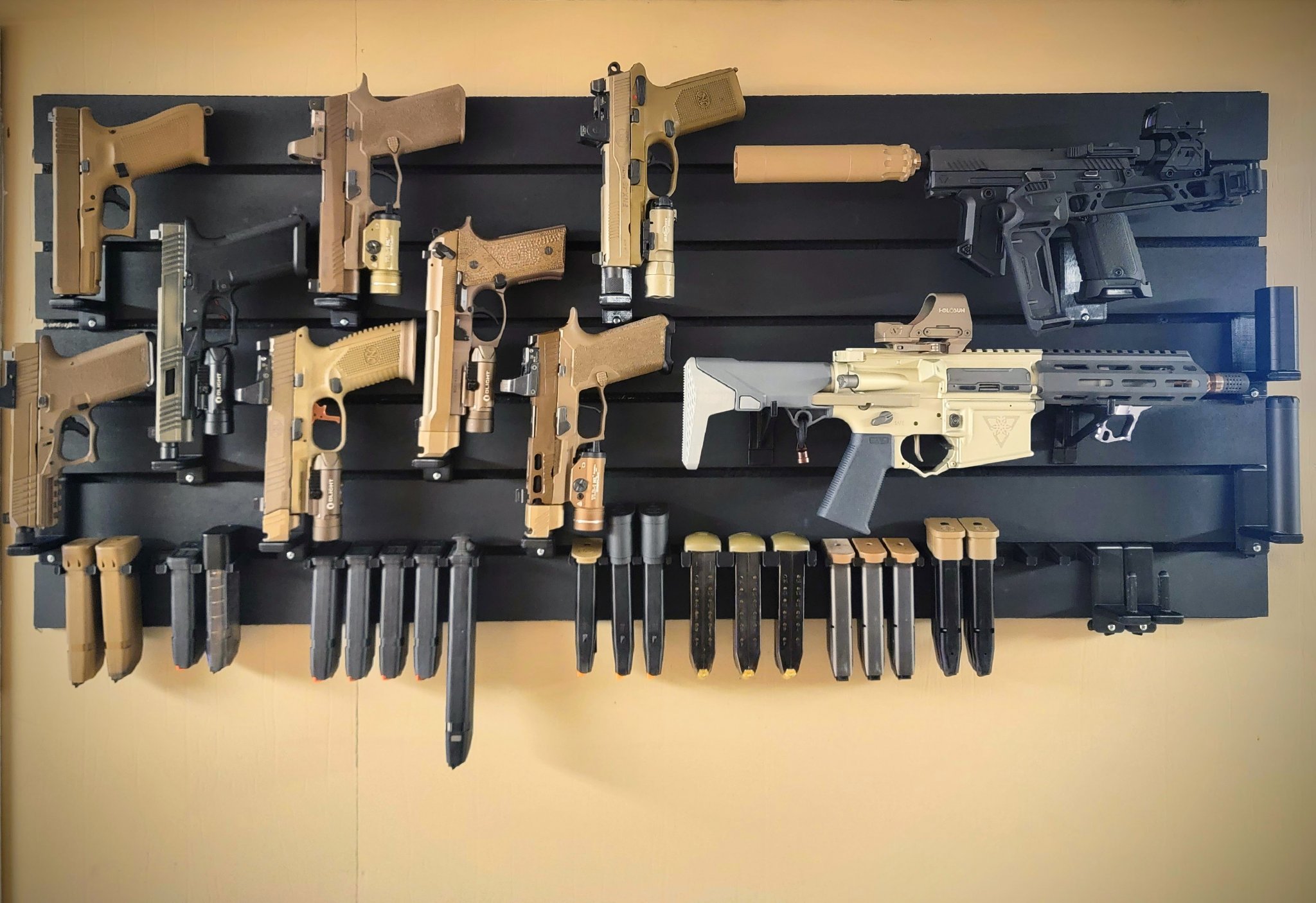 pistols.jpg