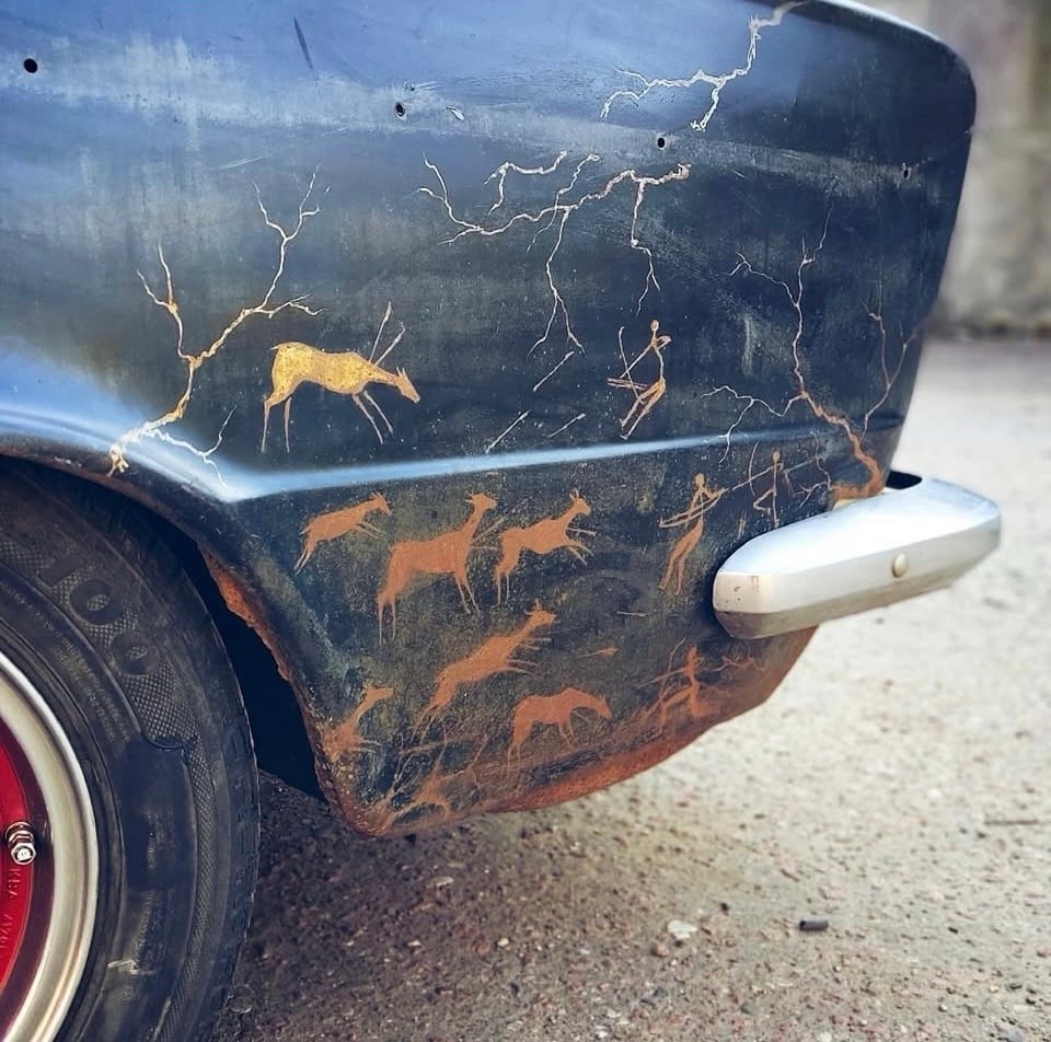 REALLYoldCAR.jpg