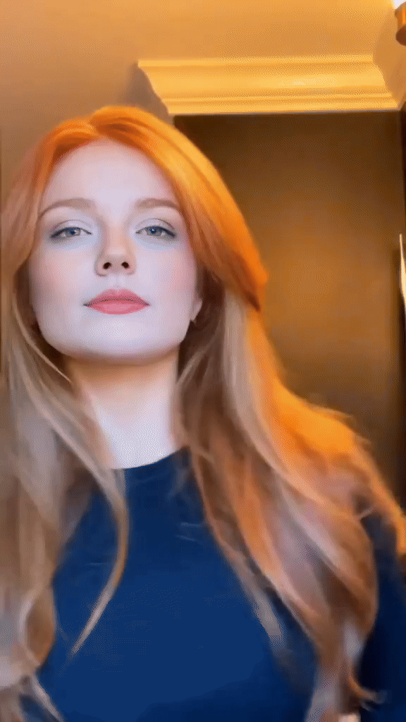 REDGIFSMIL.gif