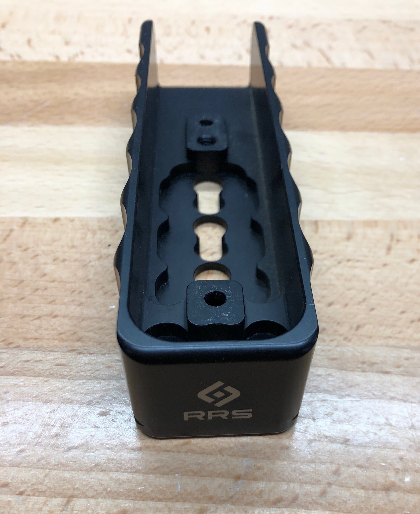 RRS AI Tripod Adapter end.jpg