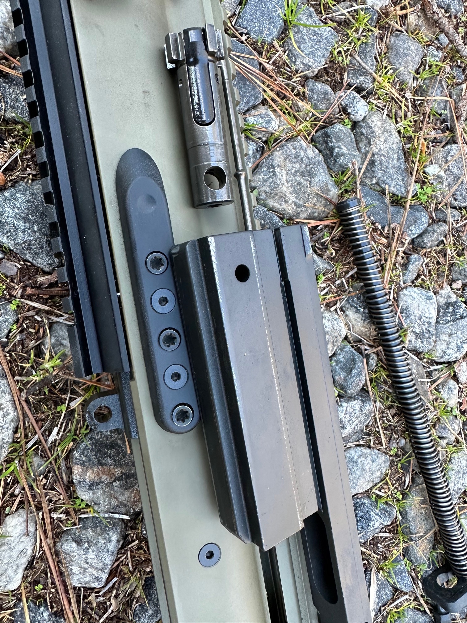 Scar 20 bolt close up.jpg
