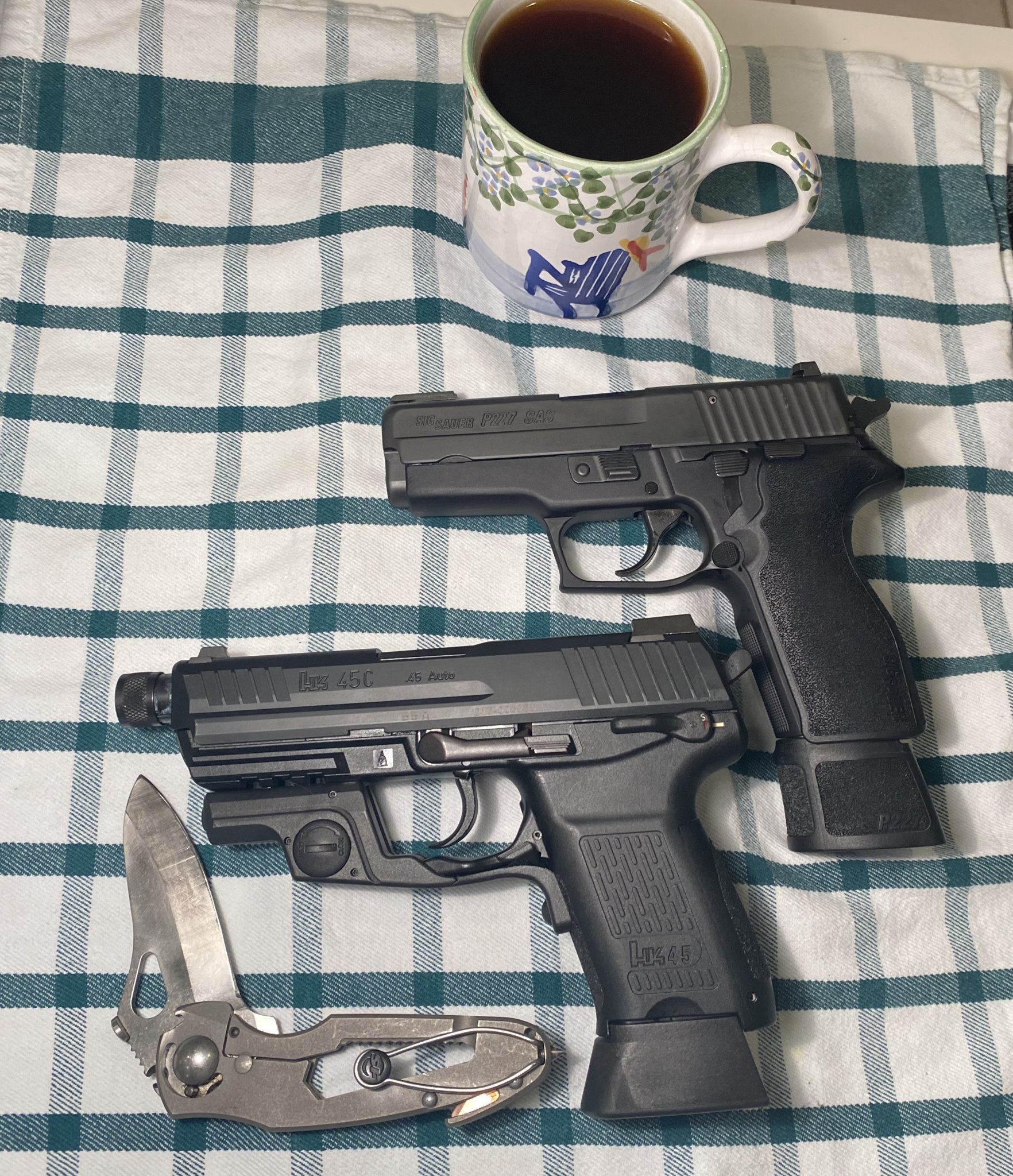 Sig P227 & HK45 Compact Tactical Surefire Delta KnifeIMG_7267.jpg